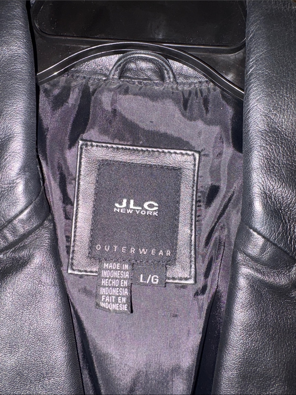 Black Leather Jacket - women’s Outerwear - Picture 3 of 6